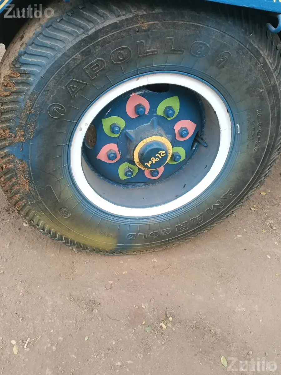 Ashok Leyland 1020 Tyre and Wheel Set - ઓટો પાર્ટ્સ - ભાણવડ - Image 5