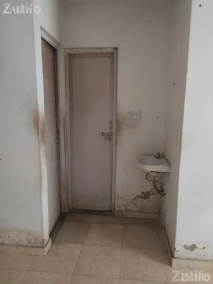 1RK First Floor Flat for Sale - ઘર વેચાણ માટે - દસ્ક્રોઇ - Image 2