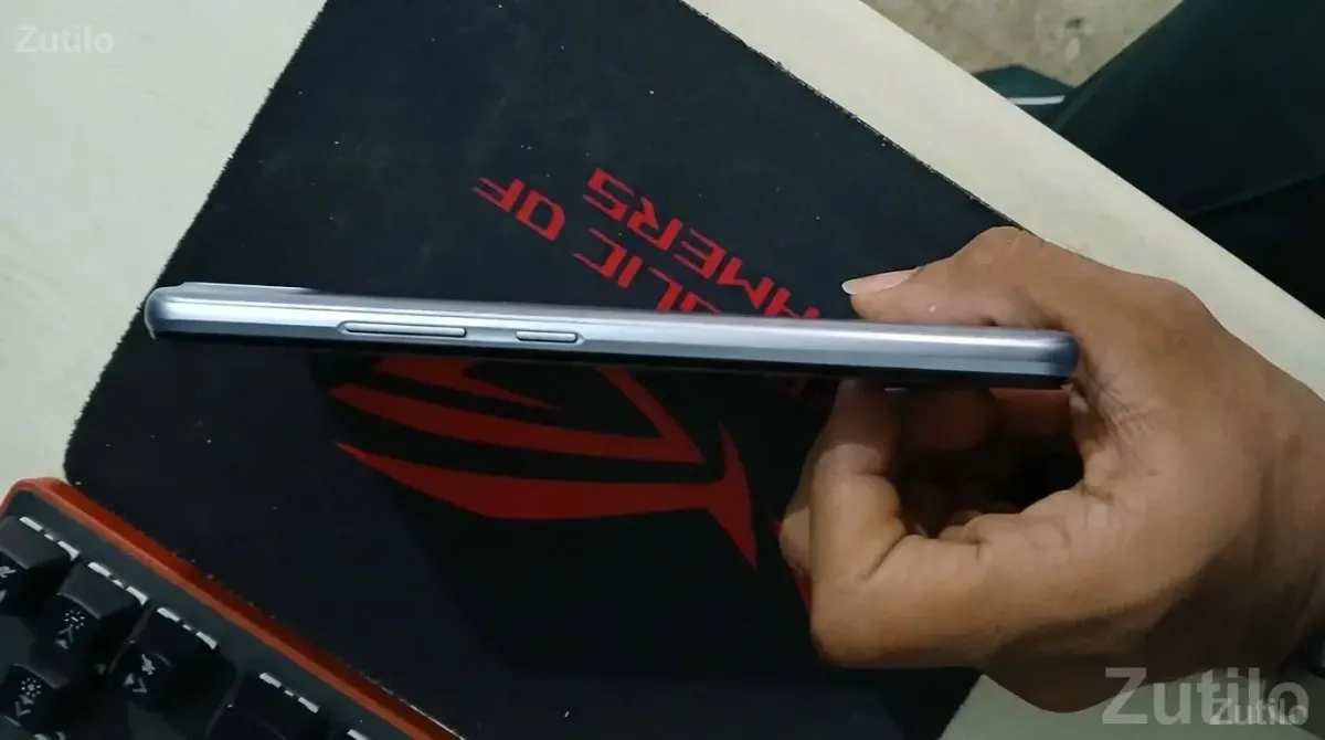 Realme Narzo 20 4GB 64GB Glory Silver Phone - મોબાઇલ ફોન - જામજોધપુર - Image 4