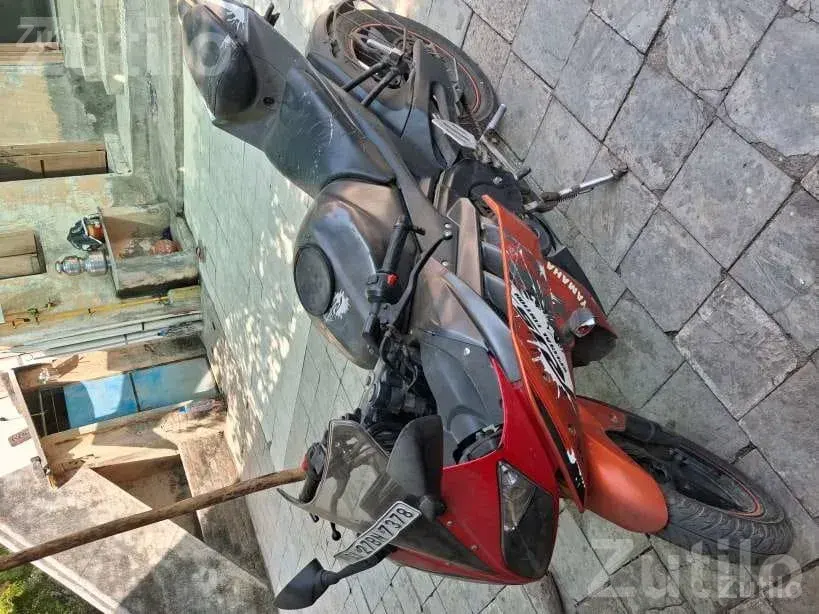Yamaha R15 2017 Model in Good Condition - બાઇક્સ - ભાવનગર શહેર - Image 2