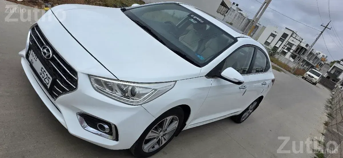2018 Hyundai Verna SX O Diesel White - Cars - Rajkot City - Image 2