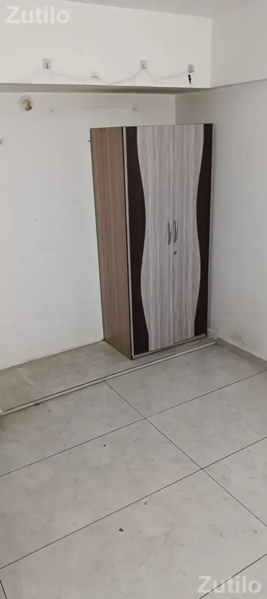 Sell property in 9Th Avenue, B/h Sterling Hospital - House for Sale - Rajkot City - Image 3