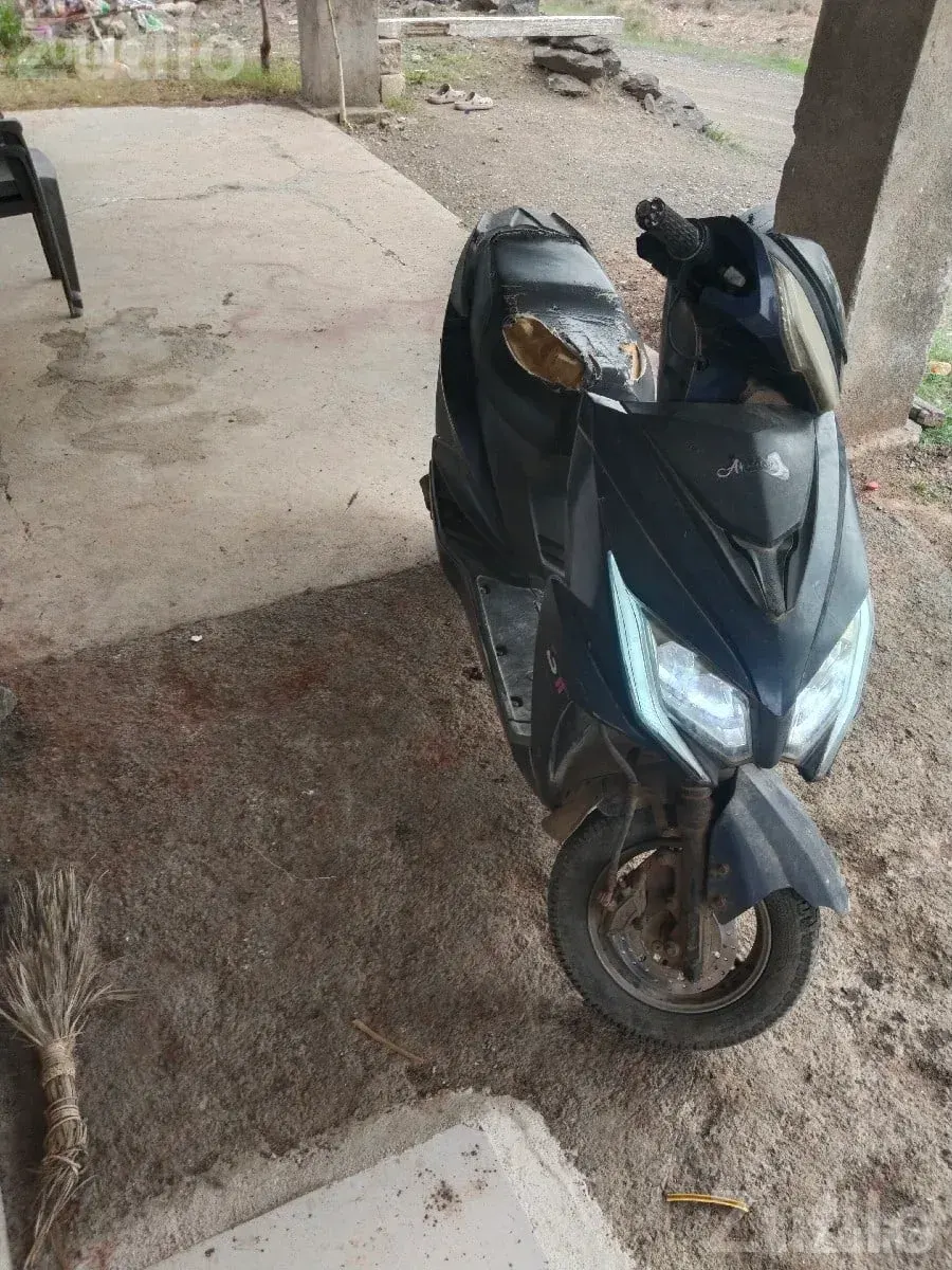 Electric Bike with Digital Speedometer - બાઇક્સ - પોરબંદર - Image 2