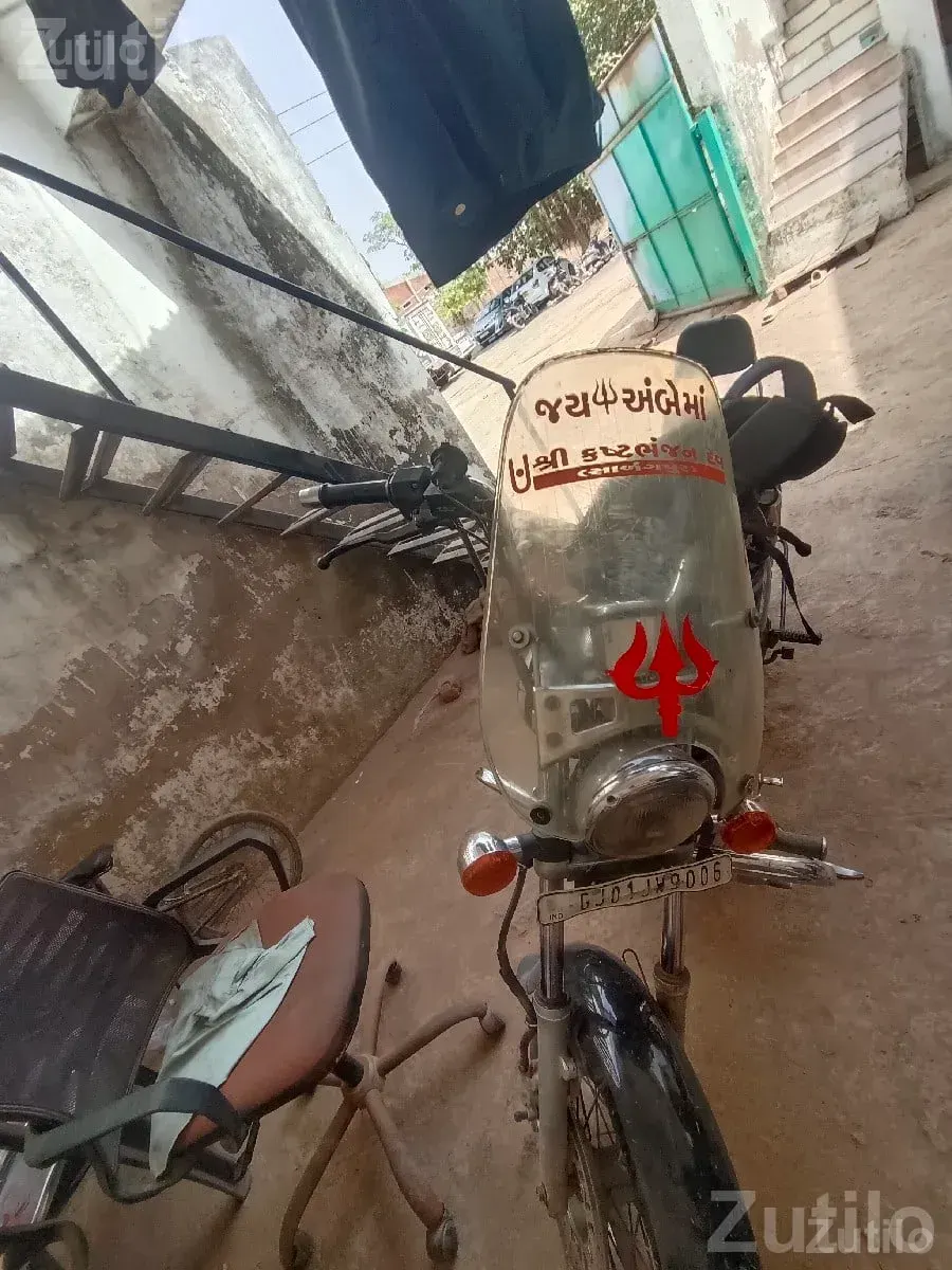 Bajaj Avenger Motorcycle with Front Windshield - બાઇક્સ - રાજકોટ શહેર - Image 3
