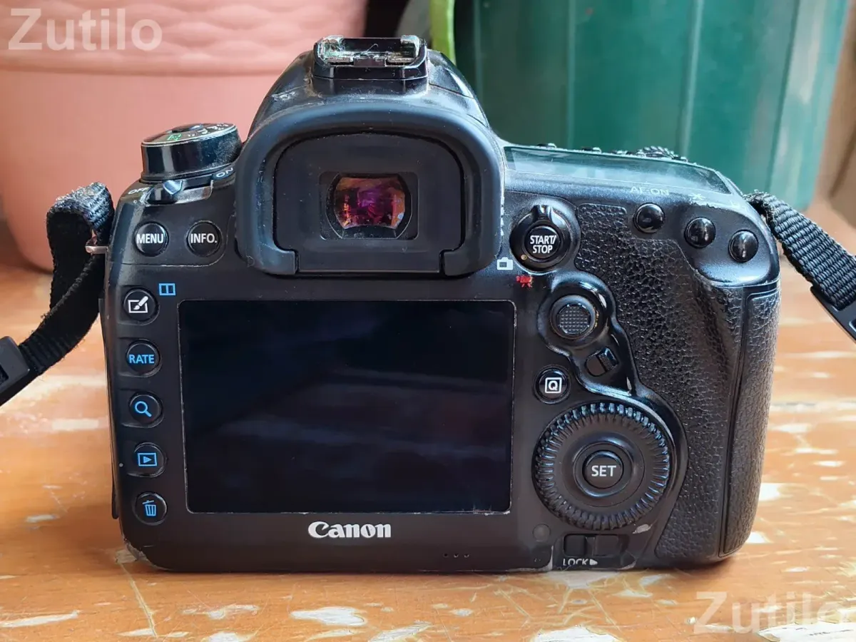 5d MARK 4 DSLR BODY / 24 -105 EF LENCE  / EF  50MM LENCE 1.8 - Cameras - Surat City - Image 3