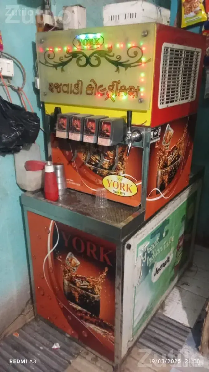 York Soda Making Machine in Good Condition - Machinery - Una - Image 3