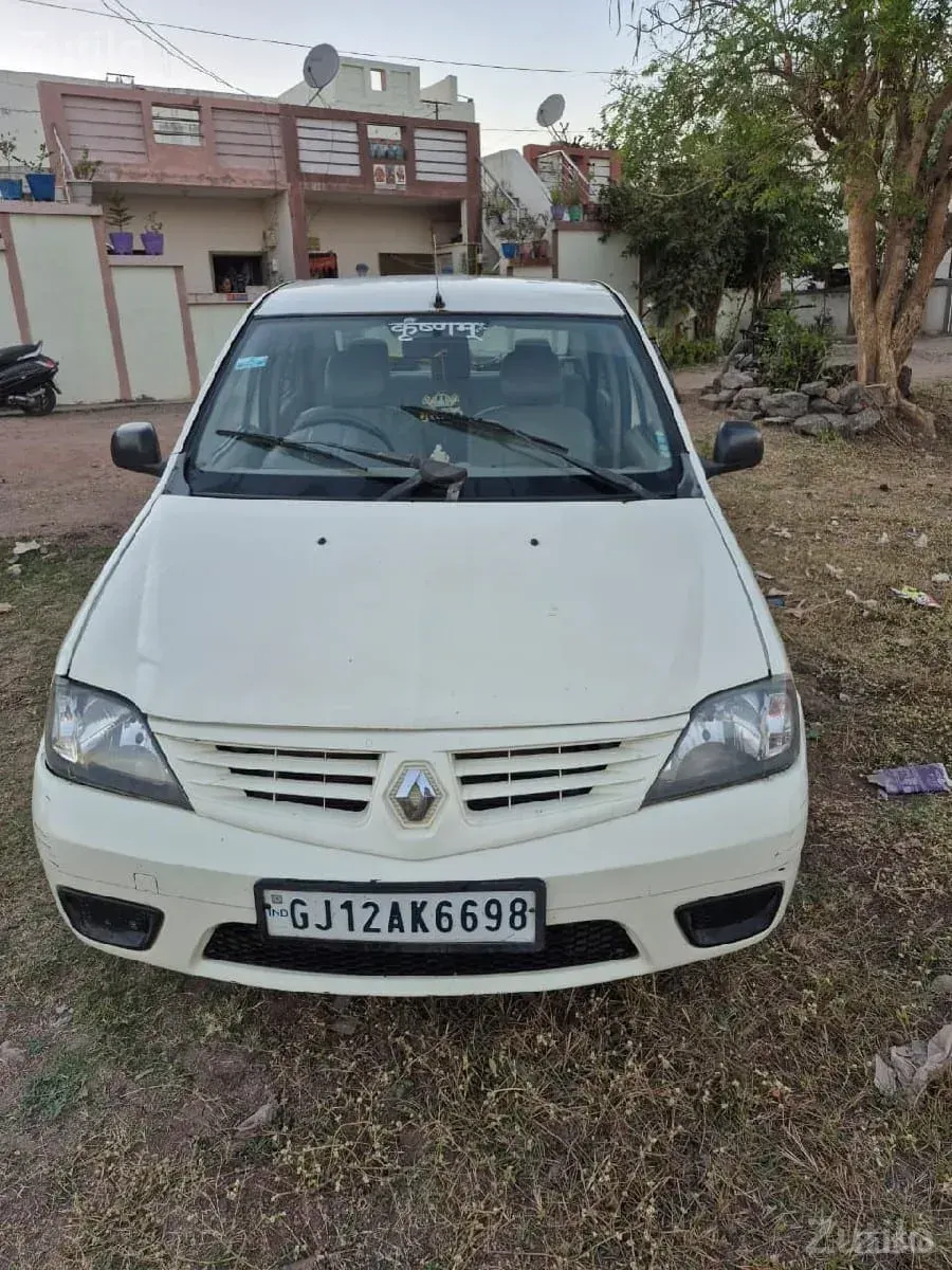 લોગાન ગાડી વેચવાની છે - કાર - જામનગર શહેર - Image 3