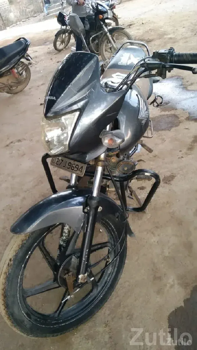 Honda commuter bike 2014-2015 model - બાઇક્સ - કેશોદ - Image 2