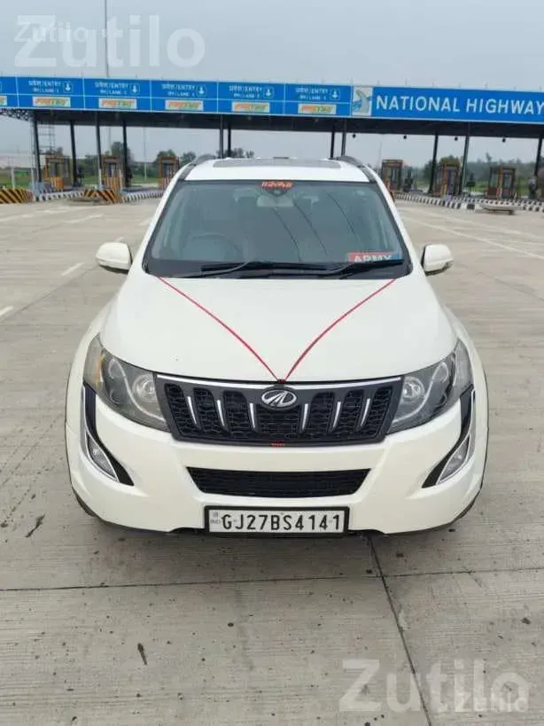 Mahindra XUV500 W10 2017 Diesel SUV - કાર - સિંગવડ - Image 5
