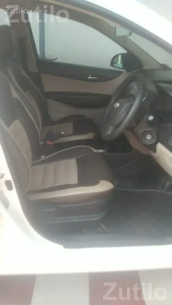 Hyundai i20 2014 Petrol Car for Sale - કાર - હળવદ - Image 2