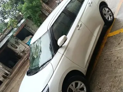 Maruti Swift 2024 White, 18,000 km Maruti Swift 2024 White, 18,000 km