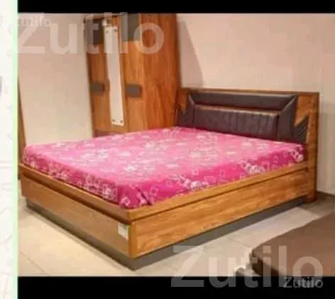 Wooden Wardrobe Cupboard with Mirror - કબાટ અને સ્ટોરેજ - રાજકોટ શહેર - Image 2