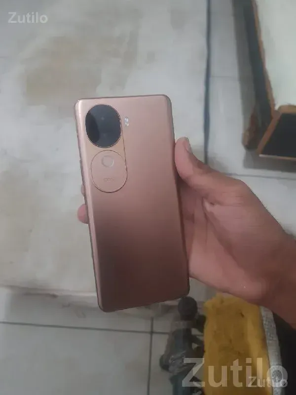 Vivo V40e Smartphone in Good Condition - મોબાઇલ ફોન - કુટિયાણા - Image 3