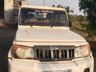 Mahindra Bolero SLE White Diesel SUV Mahindra Bolero SLE White Diesel SUV