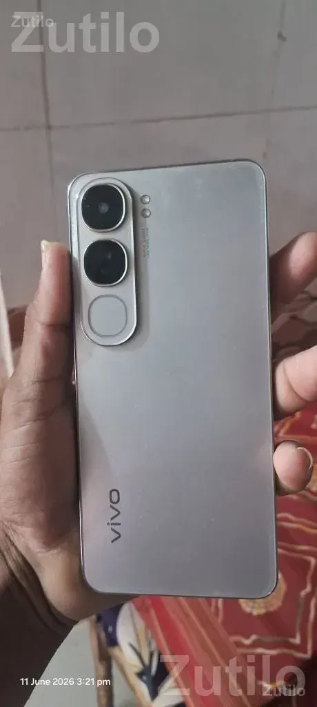 Vivo Y300 Smartphone in Good Condition - મોબાઇલ ફોન - બાબરા - Image 3