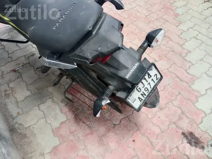 2018 Honda Bike Second Owner - Bikes - Una - Image 3