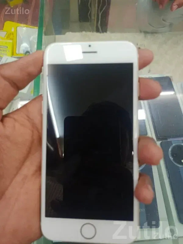 Used Gold Apple iPhone for Sale - Mobile Phones - Dhari - Image 2