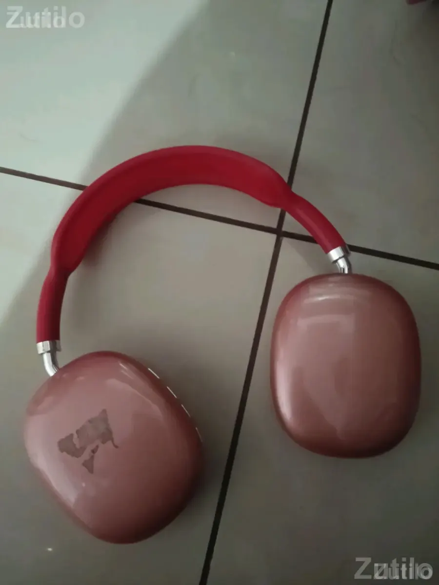 Wireless Over Ear Headphones Red and Gold - ઇલેક્ટ્રોનિક ઍક્સેસરીઝ - રાજકોટ શહેર - Image 2
