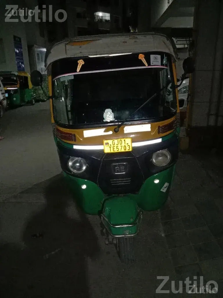 2019 CNG Auto Rickshaw with Permit and Insurance - Auto Rickshaws - Daskroi - Image 3