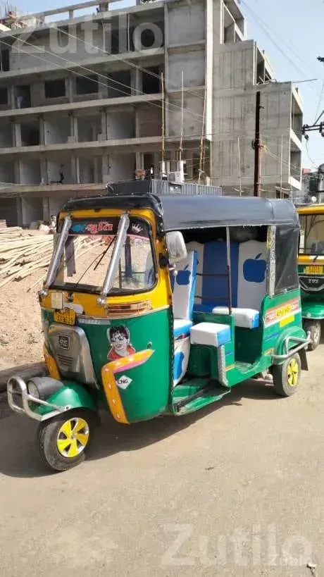 2015 Compact Auto Rickshaw 2 Stroke - ઓટો રિક્ષા - મહેસાણા શહેર - Image 3