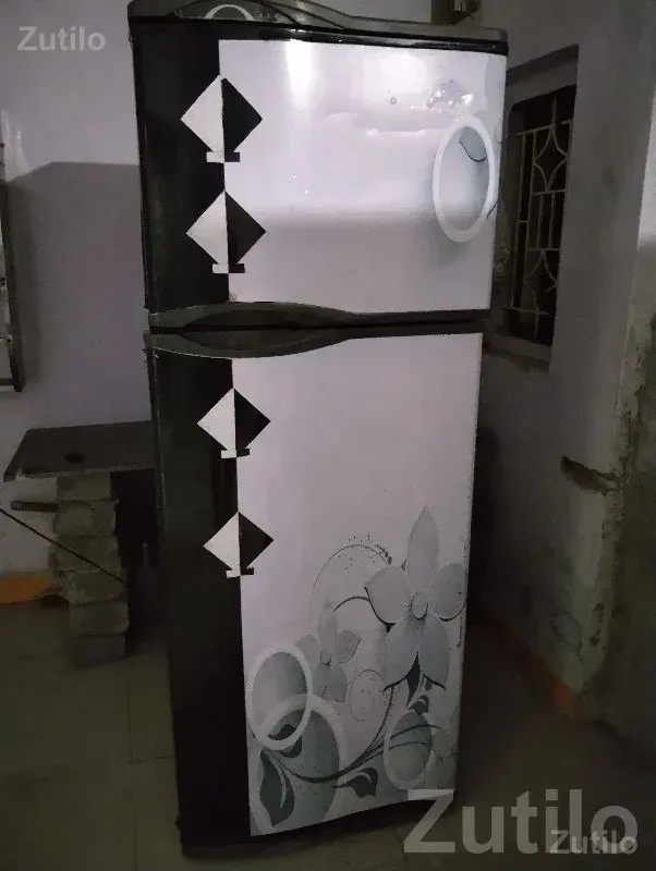 Godrej Single Door Refrigerator Used - Mobile Phones - Sutrapada - Image 3