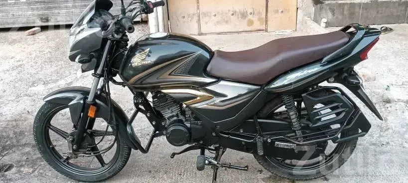 Honda Shine 2022 in Original Condition - Bikes - Bagasara - Image 2