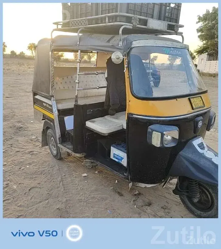 Piaggio Ape Auto Rickshaw 2016 Model - ઓટો રિક્ષા - મુન્દ્રા - Image 2