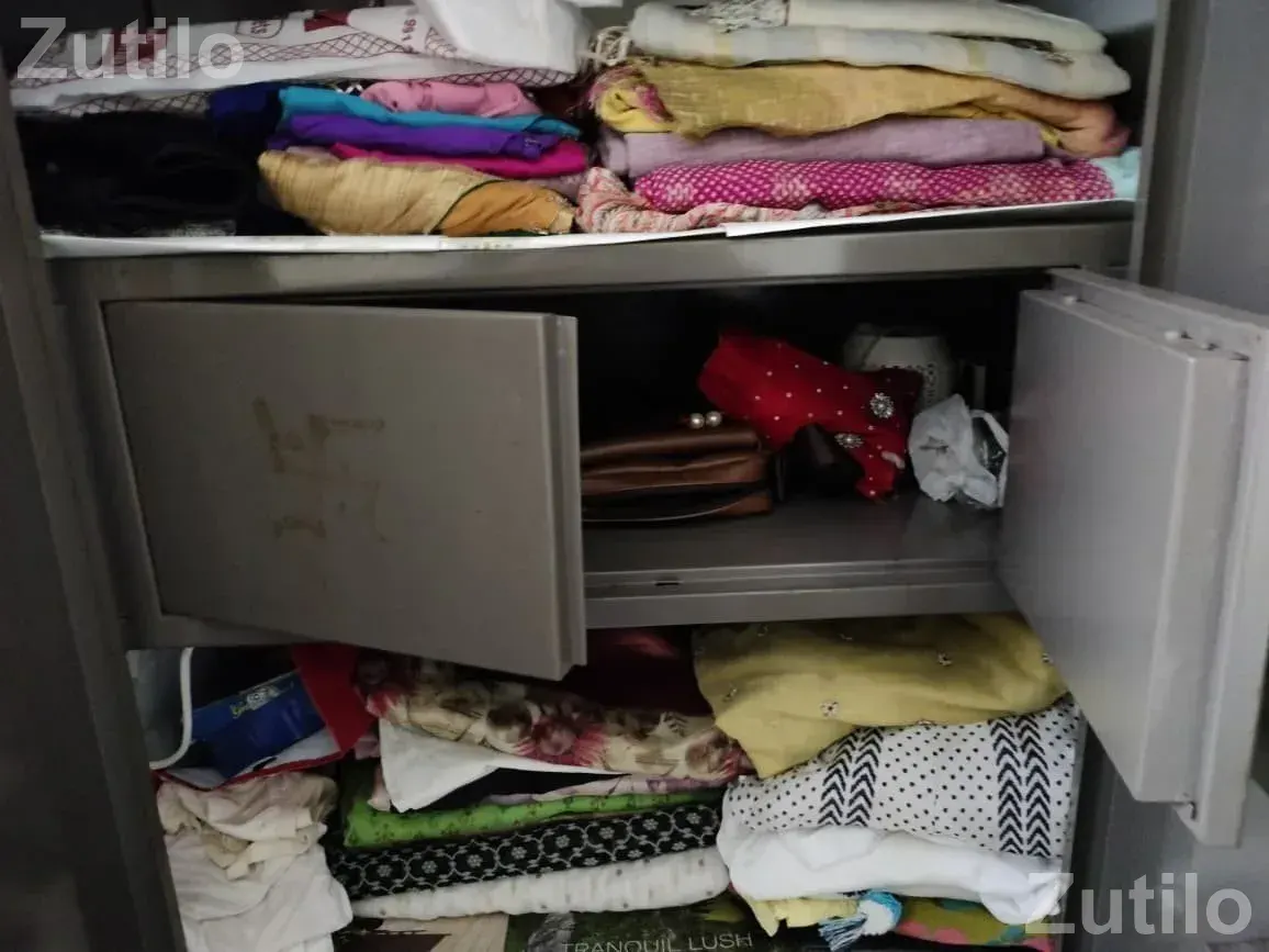 Iron Wardrobe - Wardrobes, Cupboards & Storage - Surat City - Image 3