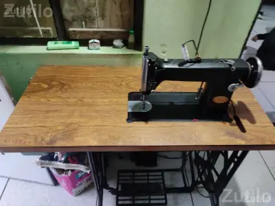 Working Sewing Machine with Electric Motor Working Sewing Machine with Electric Motor