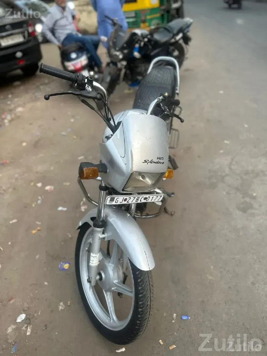 Hero Splendor 2016 Used Bike Silver - બાઇક્સ - ભેસાણ - Image 2