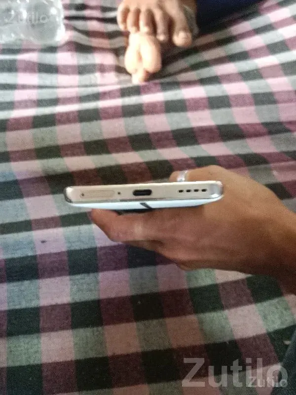 Punch-Hole Display Android Smartphone - મોબાઇલ ફોન - ખંભાળિયા - Image 2