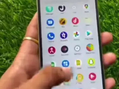 Android Smartphone with Waterdrop Display Android Smartphone with Waterdrop Display