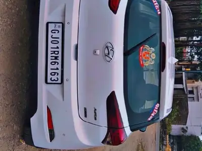 i20 મોડલ  2015  11 મો મહિનો ટોપ મોડ