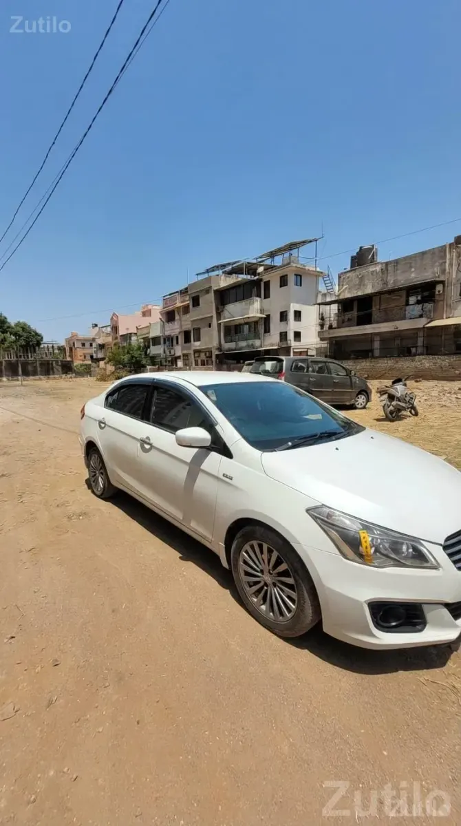 Maruti Suzuki Ciaz ZDi Top – White Sedan - કાર - સુરત શહેર - Image 2