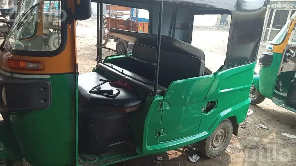 2022 Bajaj Maxima Z CNG Auto Rickshaw - Auto Rickshaws - Dhoraji - Image 4
