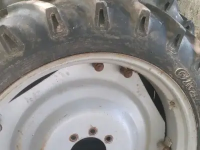 Agricultural Tractor Tyre with Rim Agricultural Tractor Tyre with Rim