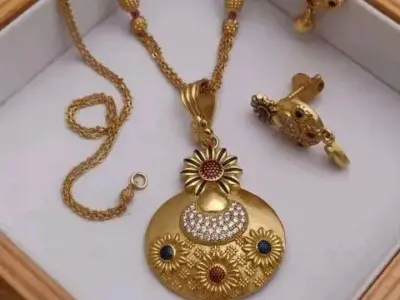 Floral Design Necklace Set for Women