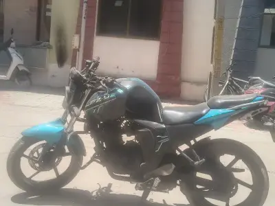 Yamha FZ -S Yamha FZ -S