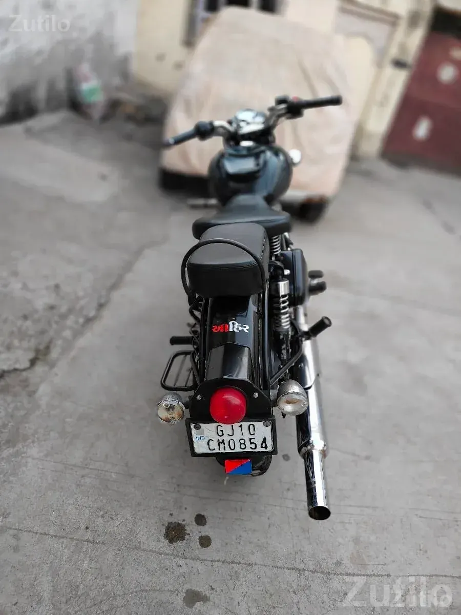 2017 Royal Enfield Classic 350 Used Bike - બાઇક્સ - જામજોધપુર - Image 2