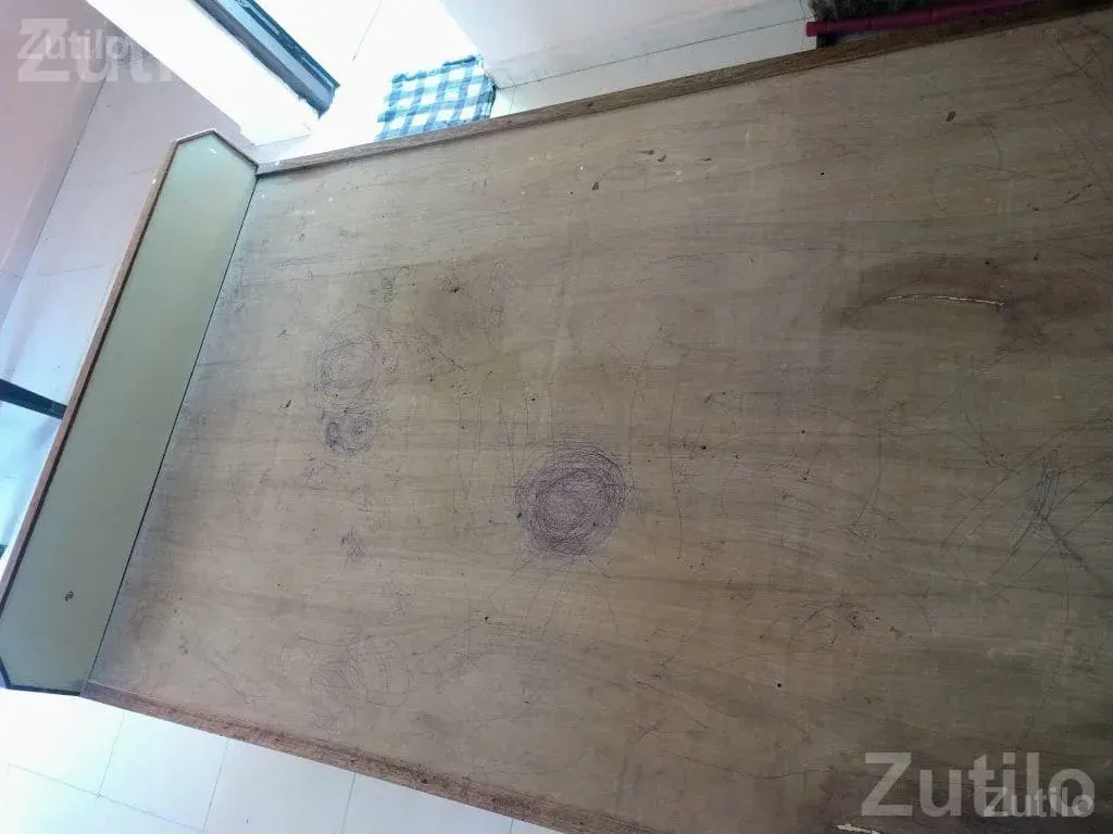 Wooden Palang Bed in Good Condition - Beds & Mattresses - Mundra - Image 3