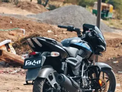 Bajaj Pulsar Bike 2025 Model 2000 Km