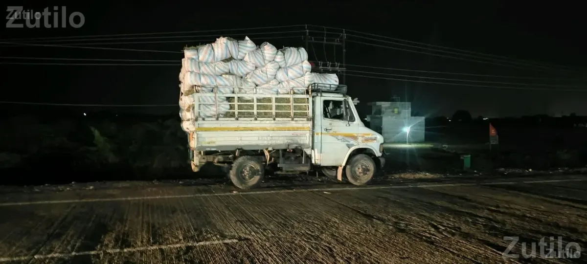 Tata 407 Pickup Truck 2011 Model - Trucks & Lorries - Khambhalia - Image 2
