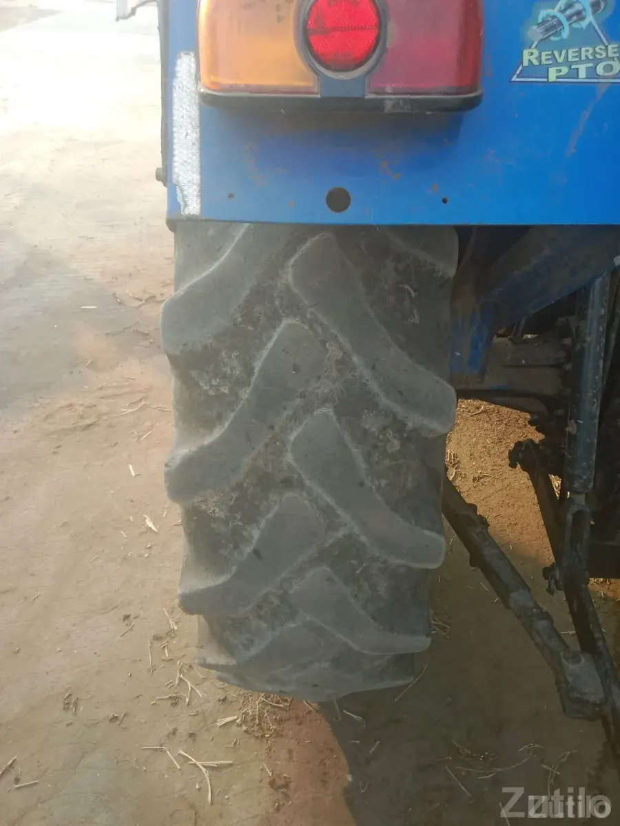 MRF 14.9x28 Tractor Tyre - Auto Parts - Gondal - Image 2