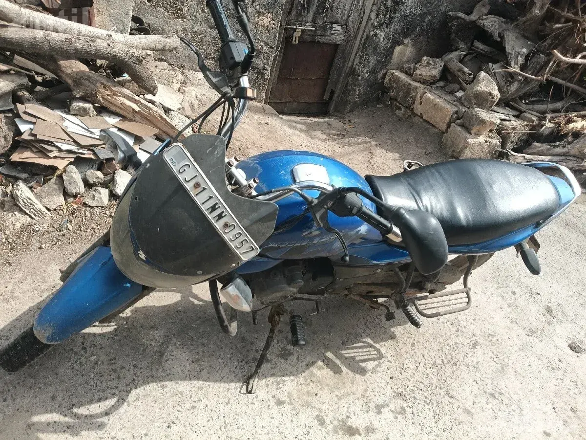 2009 Bajaj XCD Blue Motorcycle - Bikes - Kalyanpur - Image 2