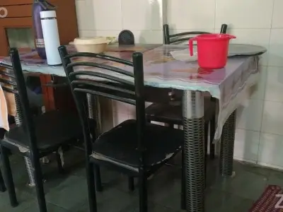 Dining table for 4 and 6