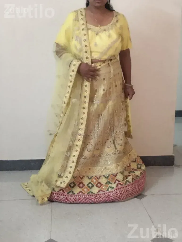 Women’s Yellow Choli Lehenga Set - પરંપરાગત વસ્ત્રો - અંજાર - Image 3