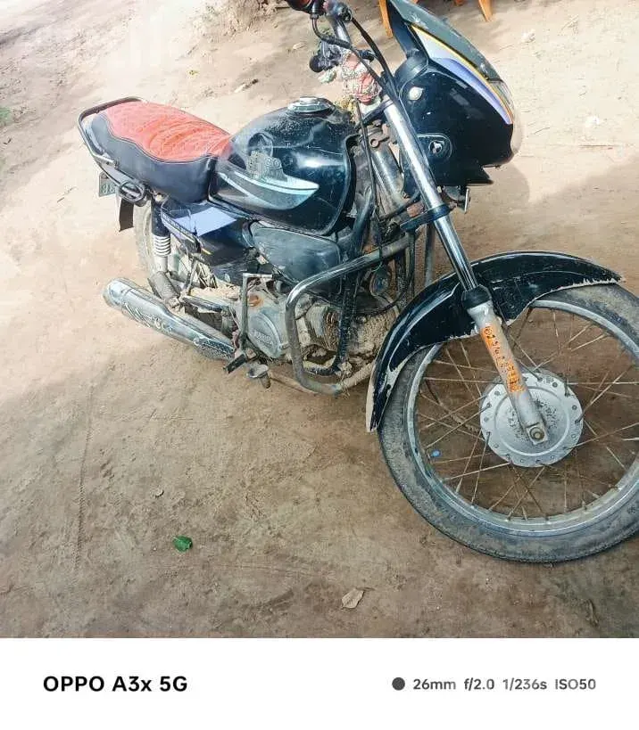 2011 Hero Honda CD Dawn Motorcycle - Bikes - Dholka - Image 2