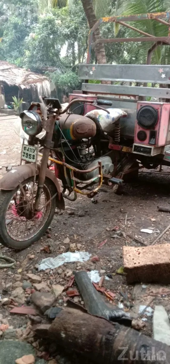 2010 Auto Rickshaw for Sale - Auto Rickshaws - Junagadh City - Image 4