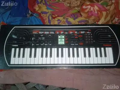 Casio SA-81 Casiotone Keyboard Casio SA-81 Casiotone Keyboard