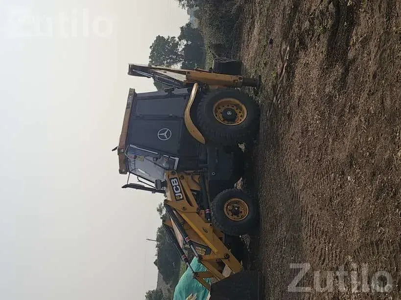 JCB Land Levelling Work Service - Vehicle Rentals - Rajkot City - Image 2